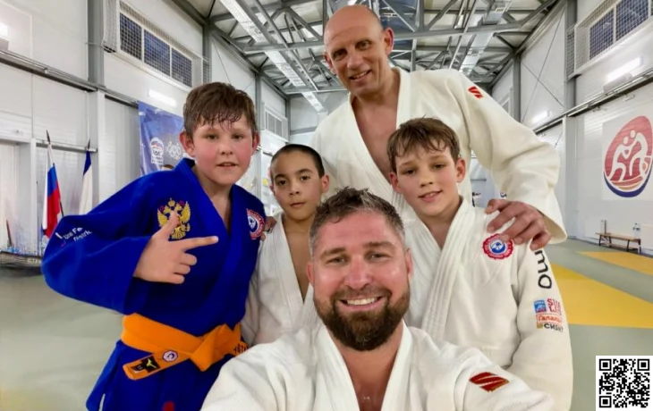 Лидеры единоборств собрались в Крыму для укрепления связей и развития Борцовского братства